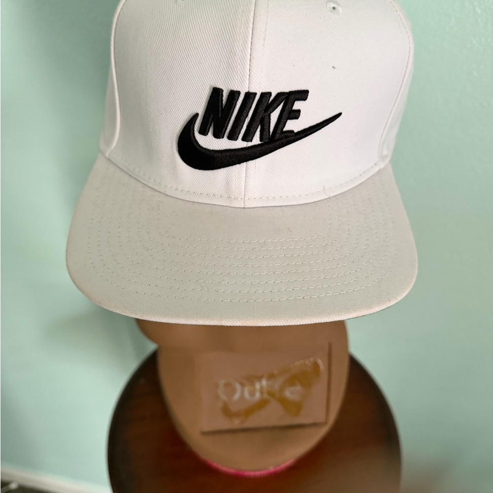 Nike Classic White and Black Cap